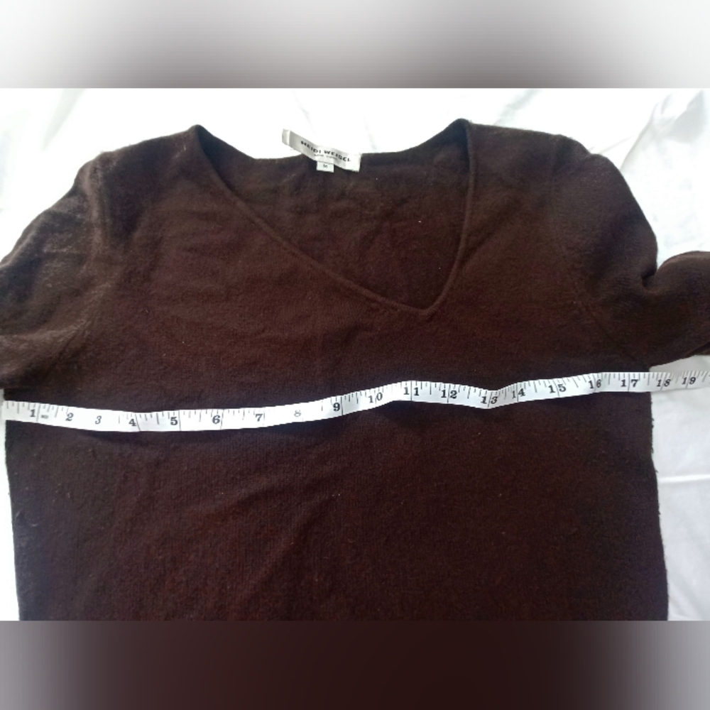 Heidi Weisel cashmere Blend Asymmetrical V Neck Brown size Medium - Picture 7 of 8